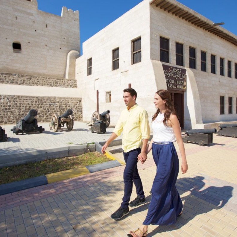المتحف الوطني براس الخيمة.. معلم تراثي خالد وتجربة تاريخية ساحرة بالإمارات