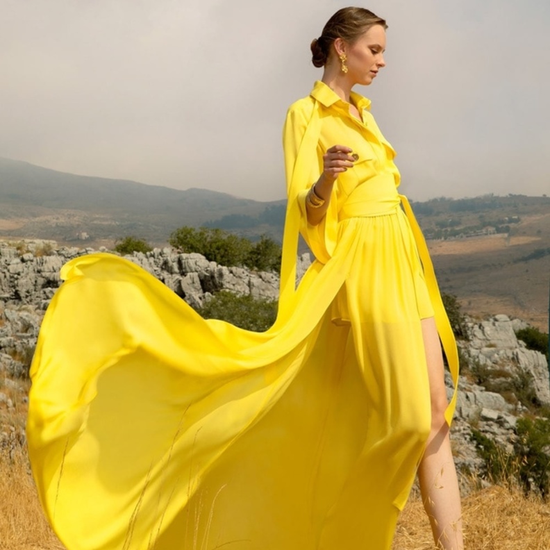 فستان فضفاض بأسلوب أنثوي من Alberta Ferretti