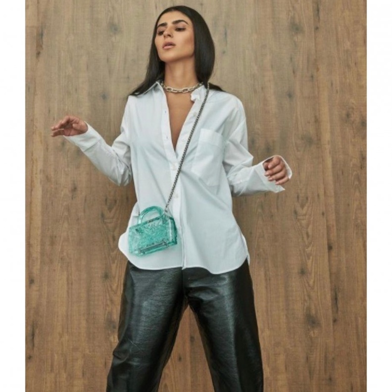 افكار لاعتماد القميص الابيض على طريقة الفاشينيستا