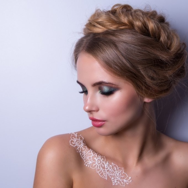 صور أجمل نقوش حناء للعروس برسمة الأزهار 2021 