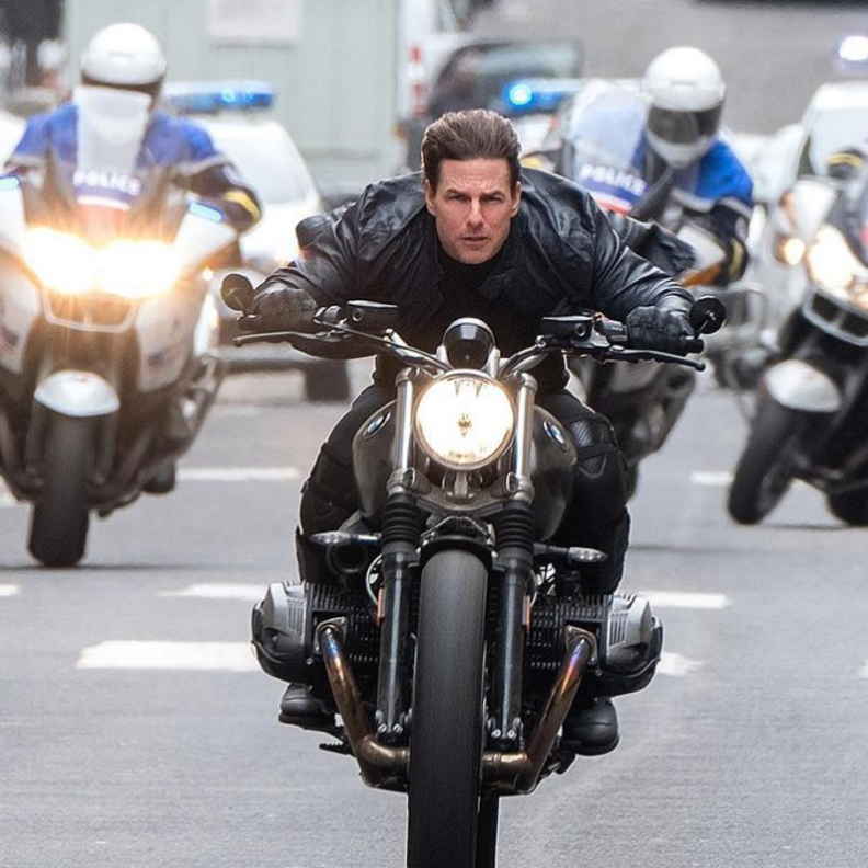 توم كروز - الصورة من حساب missionimpossible على انستجرام