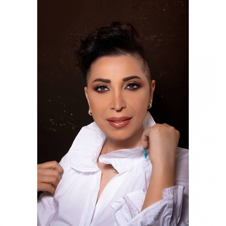 الفنانة هويدا يوسف 