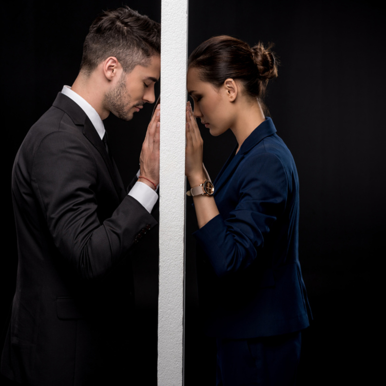 عندما تعتقد الزوجة خطأ أن ما يمر به زواجها مجرد مرحلة عصبية