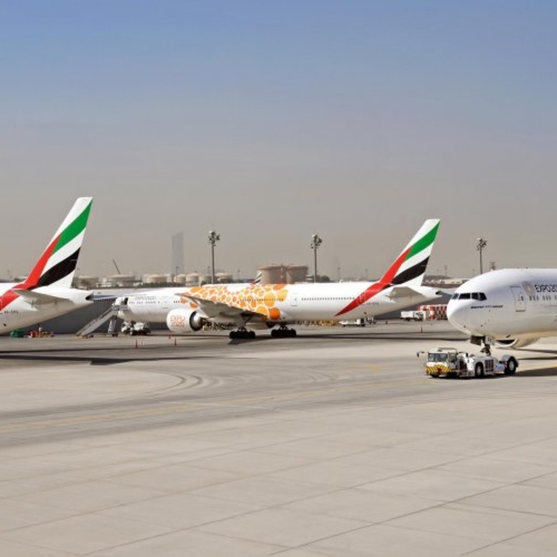 "الإمارات" توفر جواز سفر أياتا إلى 10 مدن - عن فيسبوك