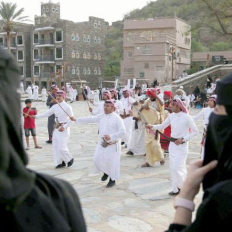 اشتراط التحصين لدخول أي نشاط ابتداء من 1 أغسطس صورة من الشرق الاوسط