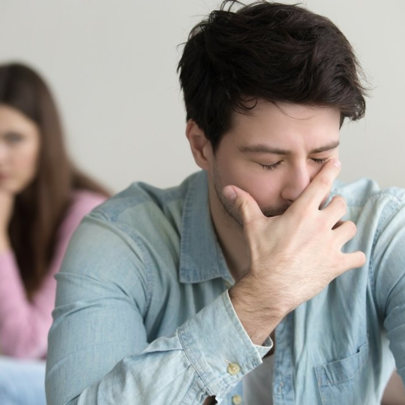 صفات الزوح غير الواثق من نفسه