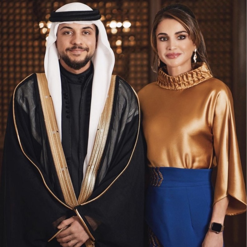 أجمل صور الملكة رانيا مع أكبر أبنائها الأمير الحسين