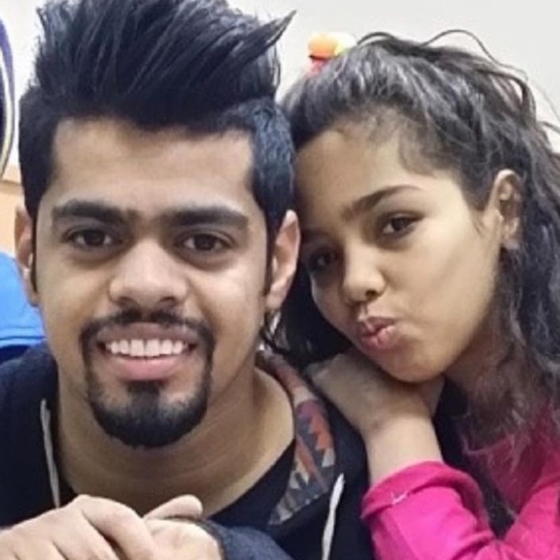 صورة لشقيقة محمد الشعيبي من الحساب الرسمي له على انستجرام