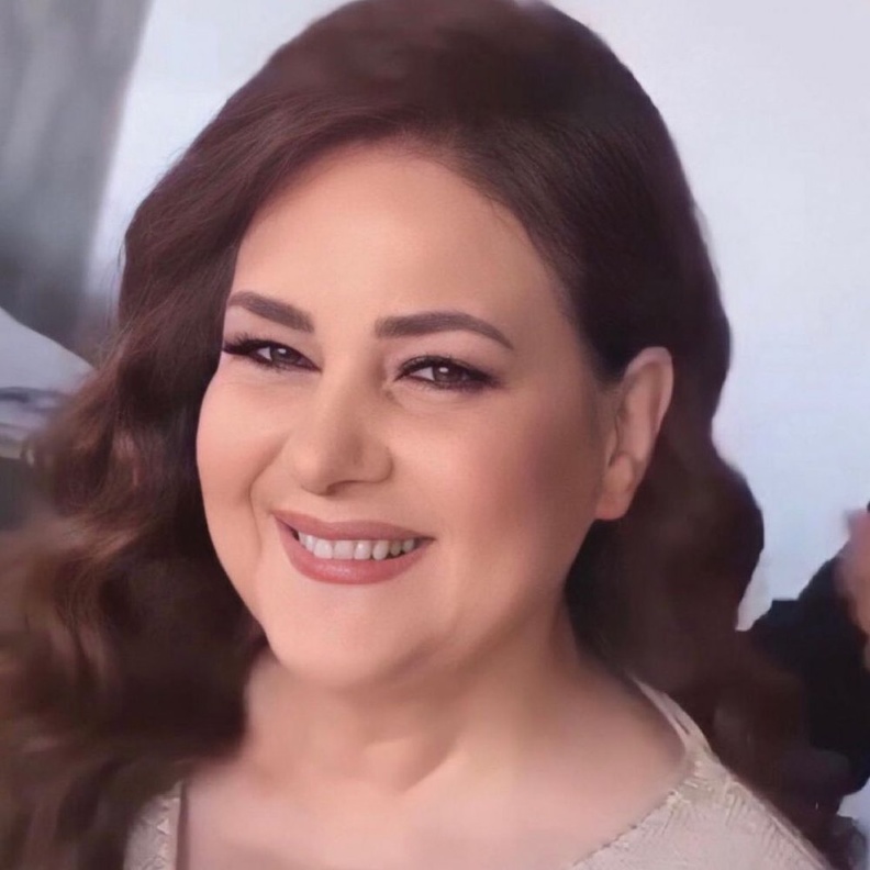 دلال عبد العزيز