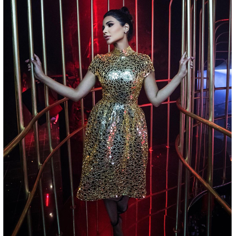 اطلالات مهيرة عبد العزيز بالفستان الذهبي من Atelier Zuhra