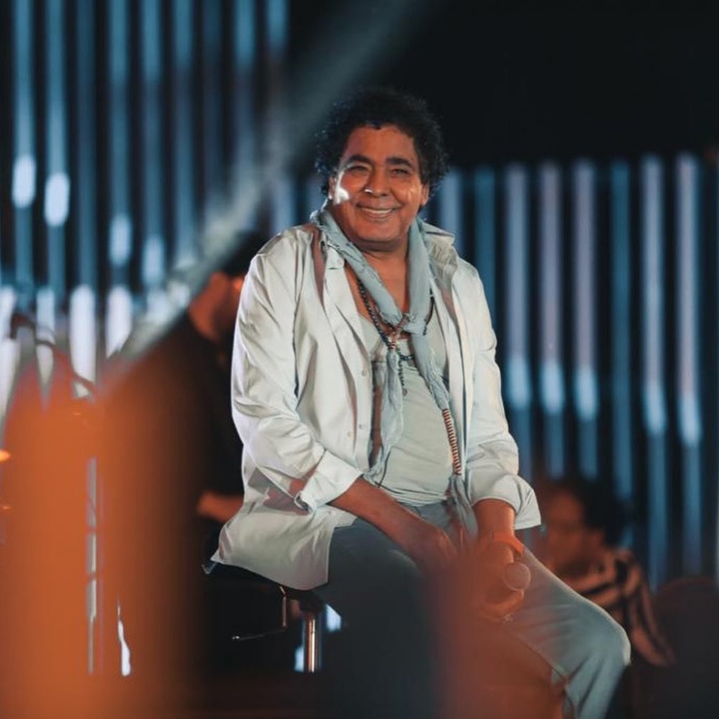 محمد منير من انستغرامmounirofficial