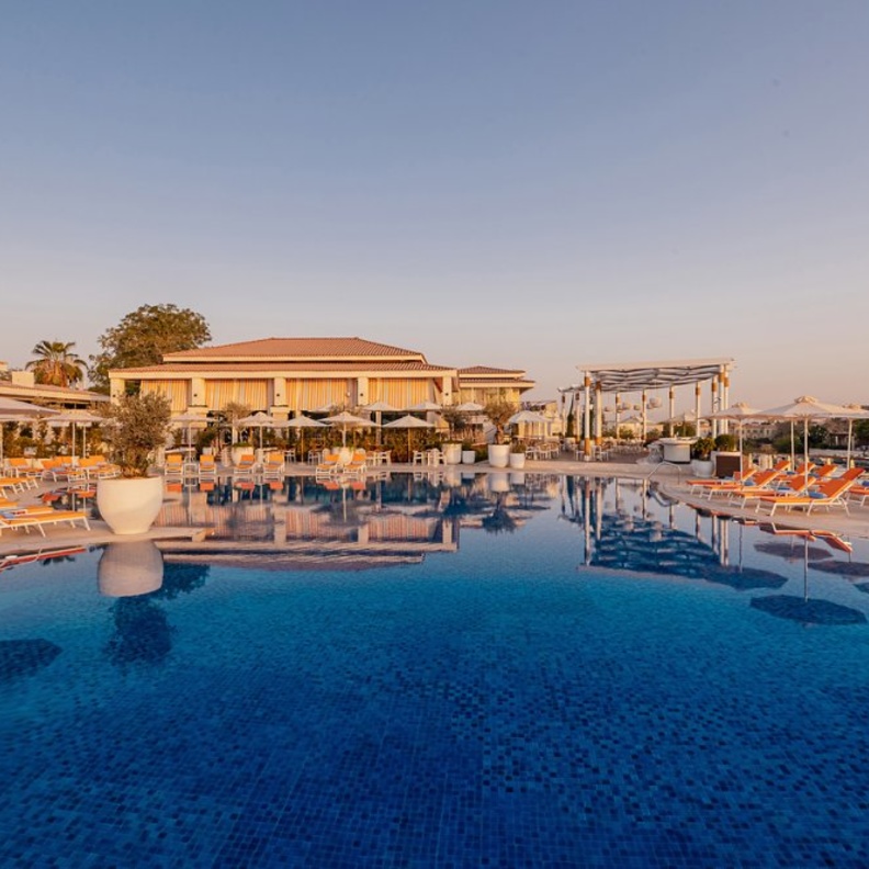 Jumeirah Islands Clubhouse