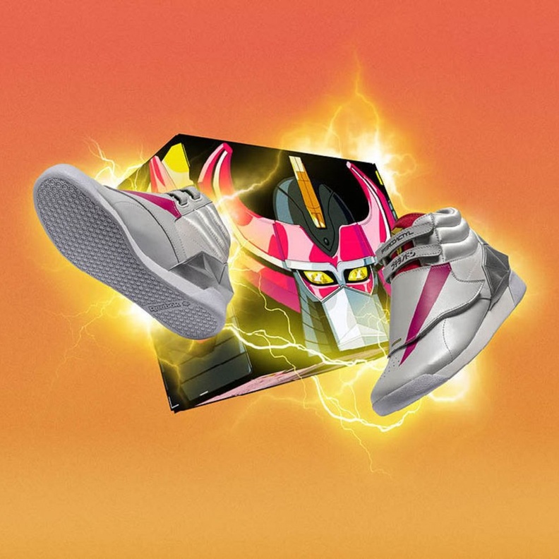 ريبوك تطلق مجموعة أحذية باور رينجرز المستوحاة من حقبة التسعينات