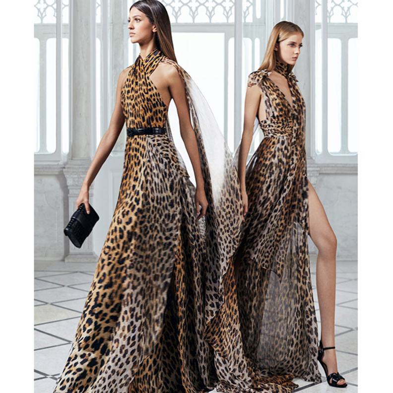 فساتين منقوشة بجلد النمر من دار Elie Saab لمحموعة ما قبل خريف 2021