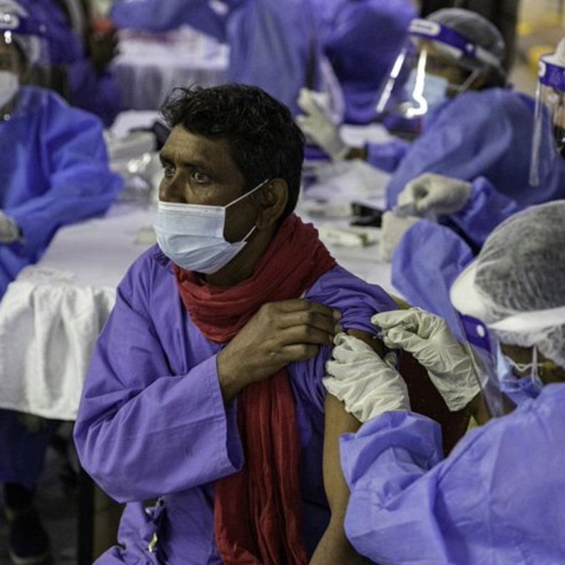 الإمارات الدولة الأكثر تلقيحا في العالم ضد فيروس كورونا