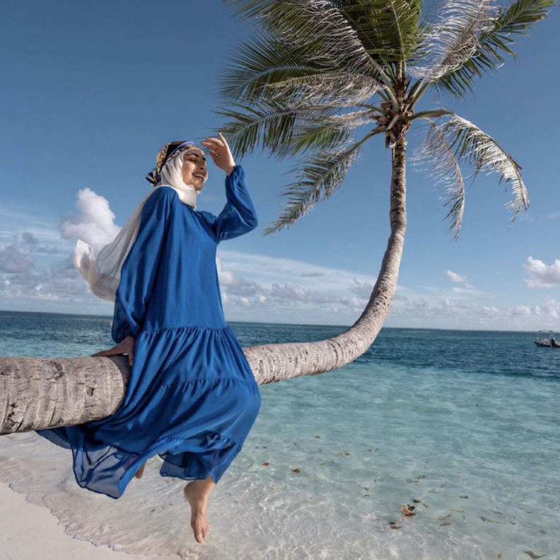 اطلالات للمحجبات لاجازة على البحر على طريقة سمر شاكر