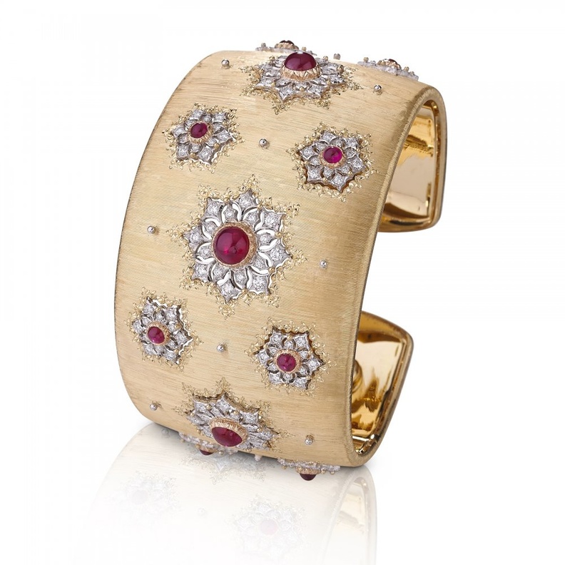  اسوارة من بوتشيلاتي Buccellati
