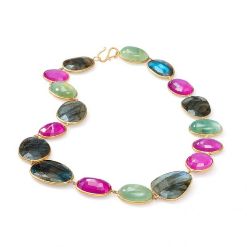 قلادة من باهينا Bahina