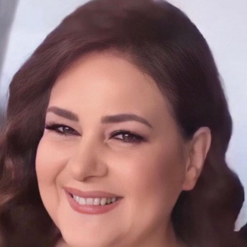 دلال عبد العزيز