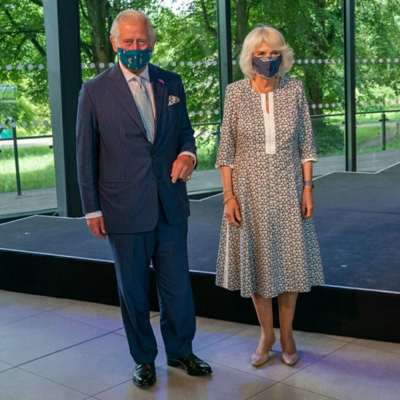 الأمير تشارلز وزوجته يزوران الكلية الملكية للموسيقى والدراما في ويلز