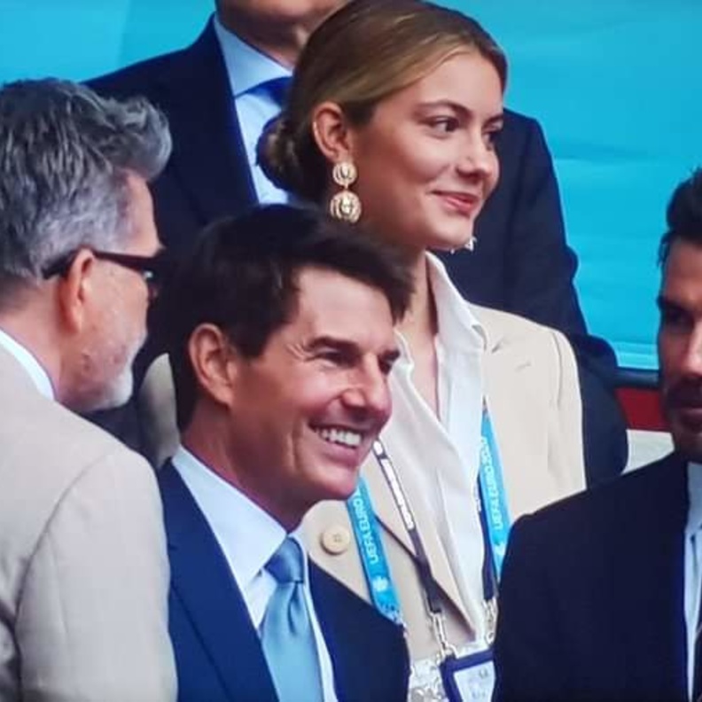 بيكهام وتوم كروز