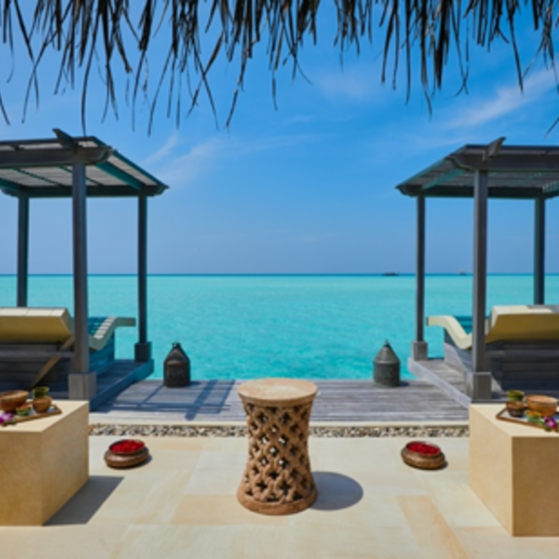 منتجع وسبا تاج إكزوتيكا المالديف.