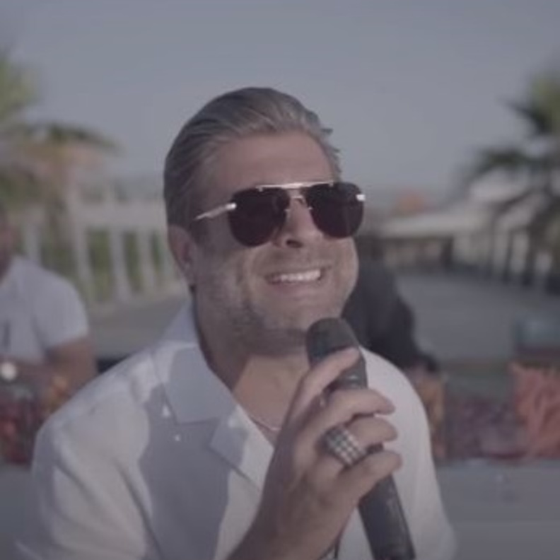 صورة من كليب البنت القوية لوائل كفوري على يوتيوب