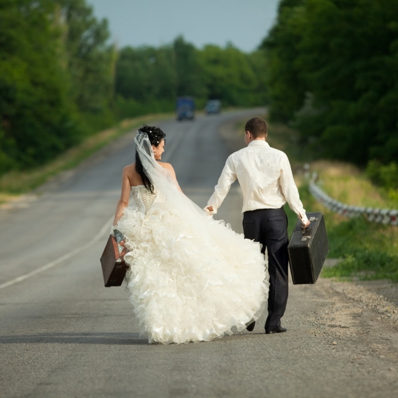  shutterstock_لا تحملي معك الكثير من الحقائب