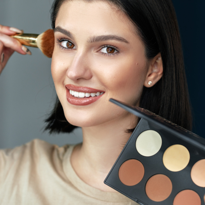 طريقة تطبيق مكياج ناعم