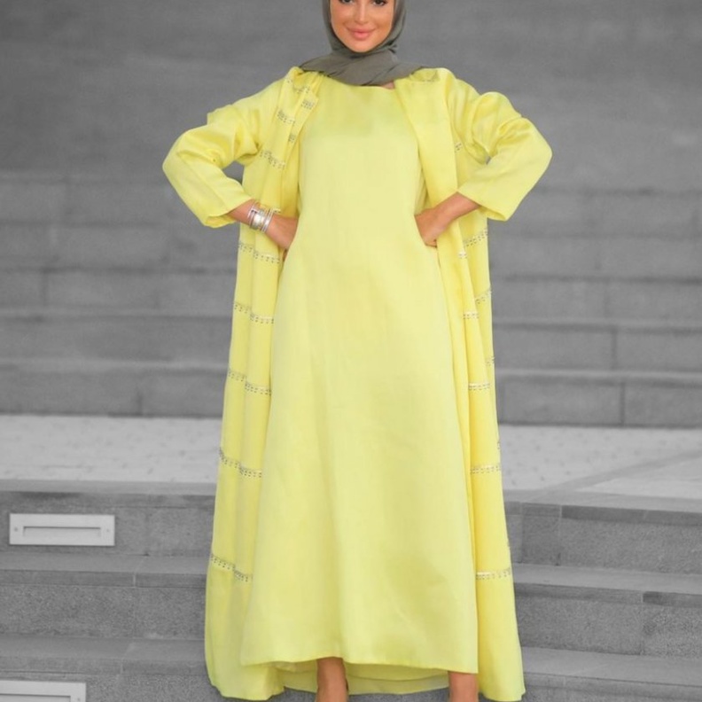 ازياء محجبات باللون الاصفر لاطلالة مشرقة في عيد الاضحى 2021