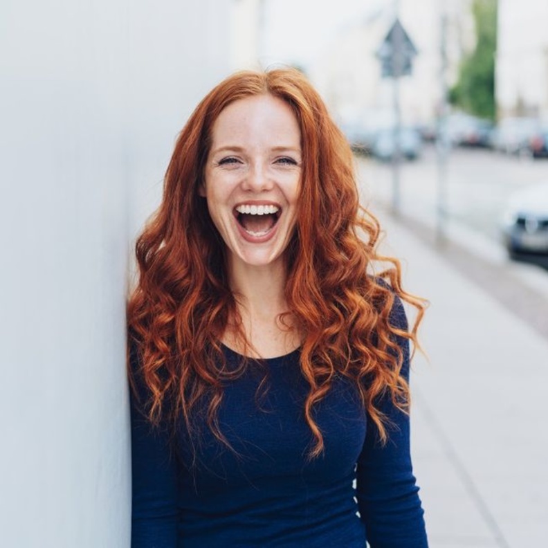  ما هي فوائد الضحك على الصحة العامة