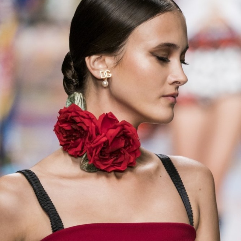 تسريحات شعر الكعكة المنخفضة من وحي Dolce & gabbana