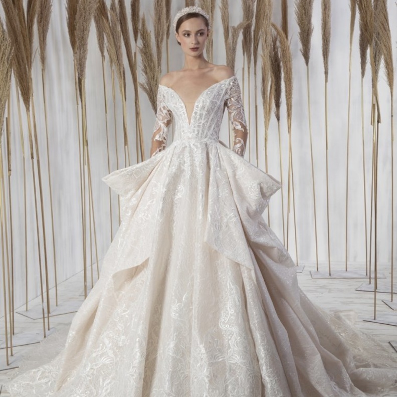 موديلات فساتين زفاف بأكمام طويلة @tony ward