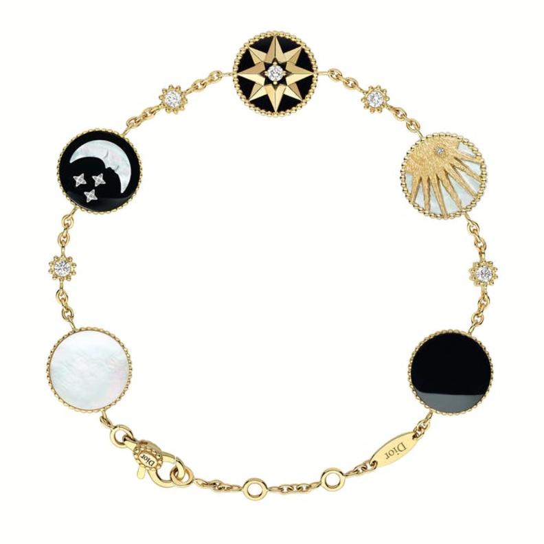 اسوارة من ديور Dior