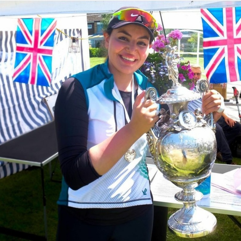  كاريمان أبوالجدايل تحصد المركز الأول بفئة الفردي في بطولة مولسي للتجديف في بريطانيا