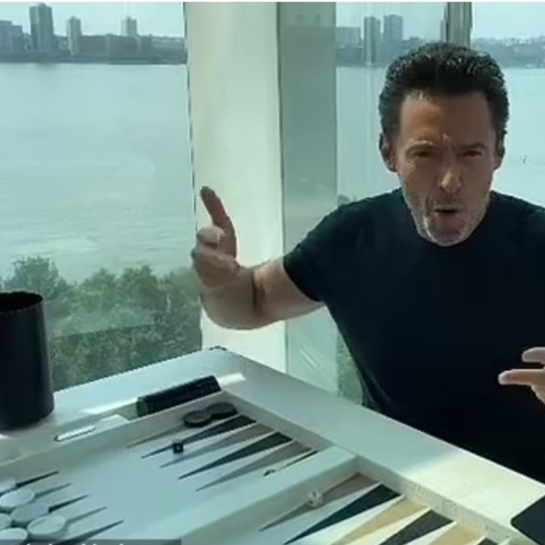 هيو جاكمان_ الصورة من حساب هيو جاكمان على إنستجرام