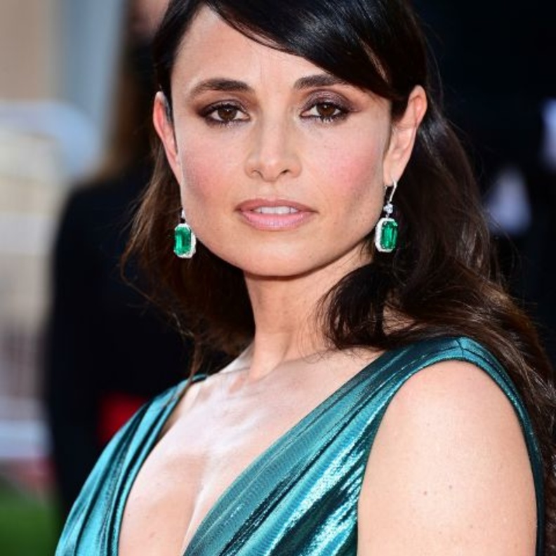 الممثلة الأرجنتينية ميا مايسترو Mia Maestro بمجوهرات شوبارد Chopard