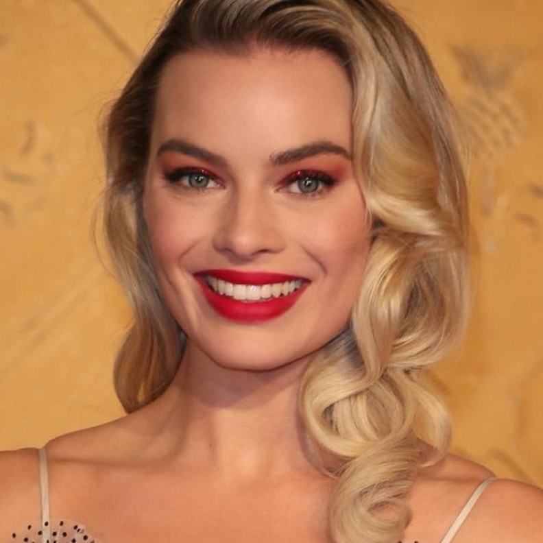 Margot Robbie