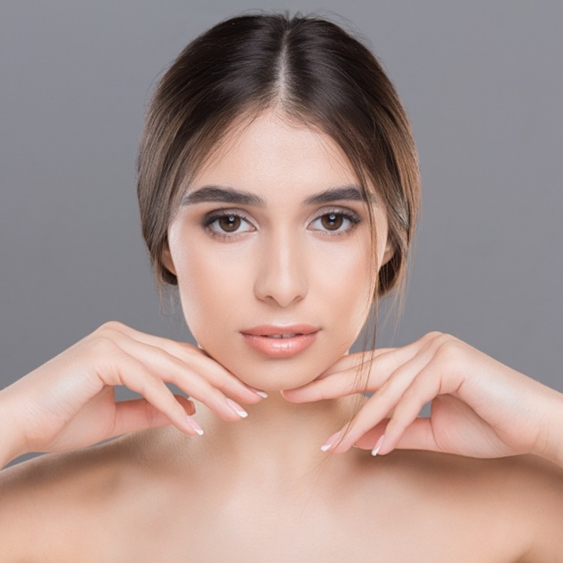 كيفية شد اللغلوغ بالطرق الطبيعية وأفضل التمارين للتخلص منه