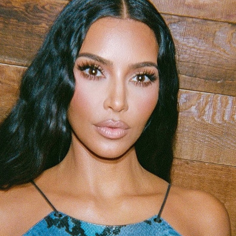 صورة كيم كارداشيان من حسابها بانستجرام