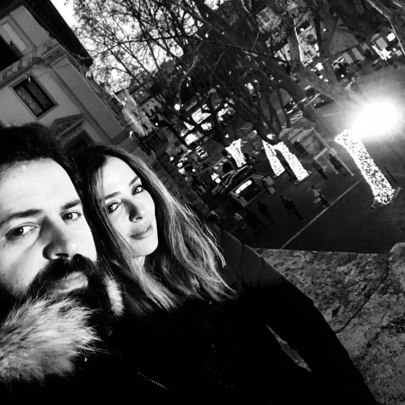 الإعلامية وفاء كيلاني تزوجت من النجم السوري تيم حسن- انستغرام وفاء الكيلاني