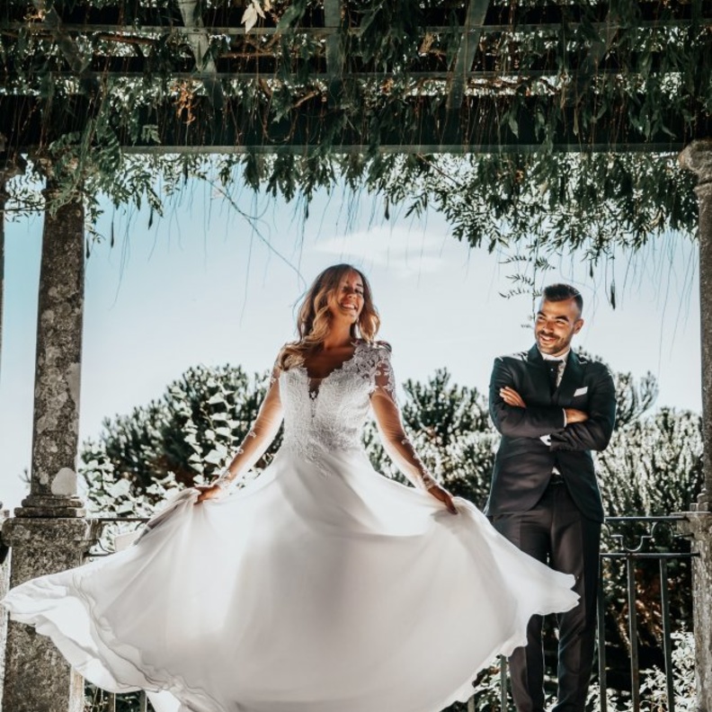 عروس تصاب بخلع في الركبة أثناء رقصتها الأولى مع عريسها Vitor Pinto