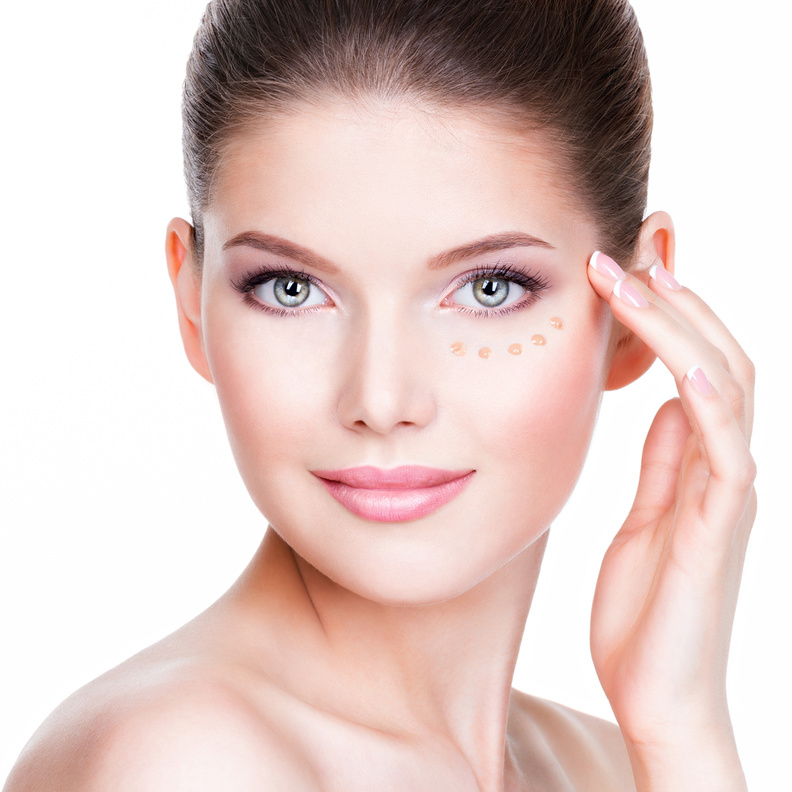 نصائح جمالية عند تقشير البشرة الدهنية بالفراولة والشوفان وعصير الليمون