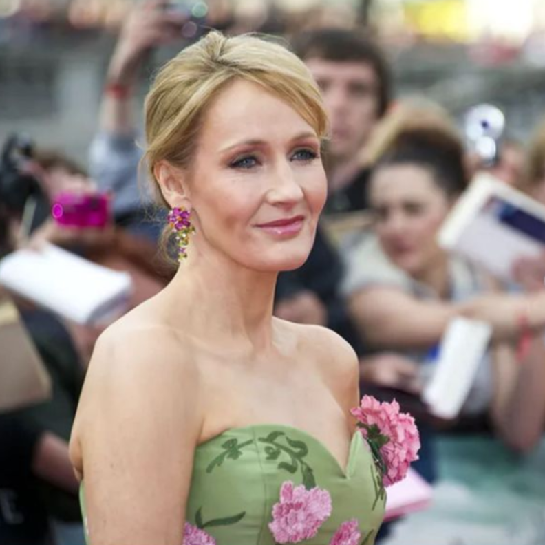 جي كي رولينج - الصورة من حساب جي كي رولينج على انستجرام