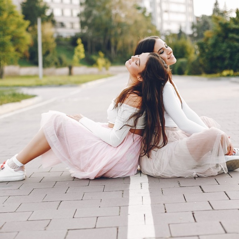 10 نصائح للبنات في سن العشرين