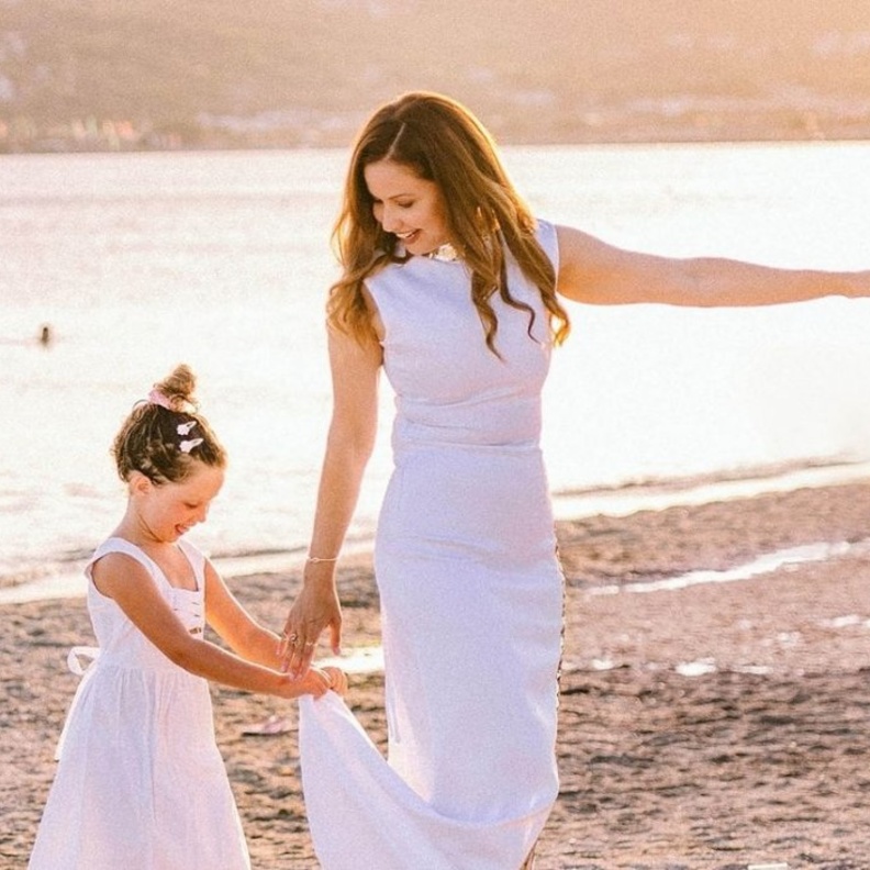 ريا أبي راشد وابنتها