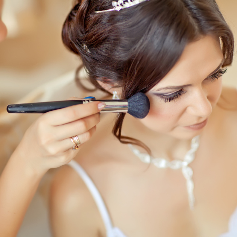  shutterstock_نصائح مفيدة لإختيار مصفف شعر للعروس