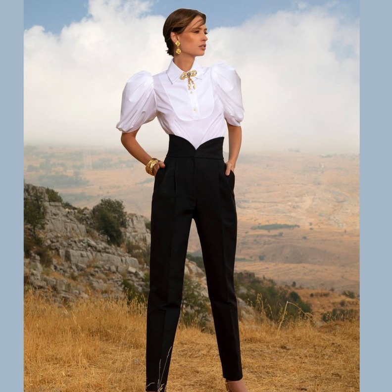 اجمل صيحات التوبات مع الاكمام المنفوخة من دار Elie Saab