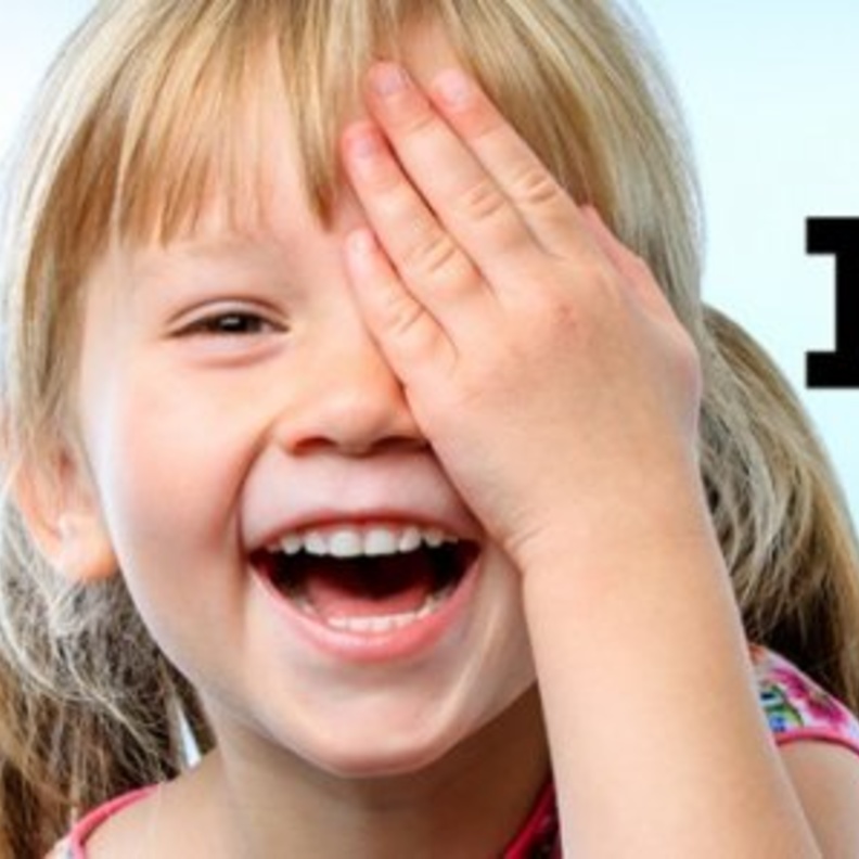 مخاطر معقمات اليد على عيون الأطفال