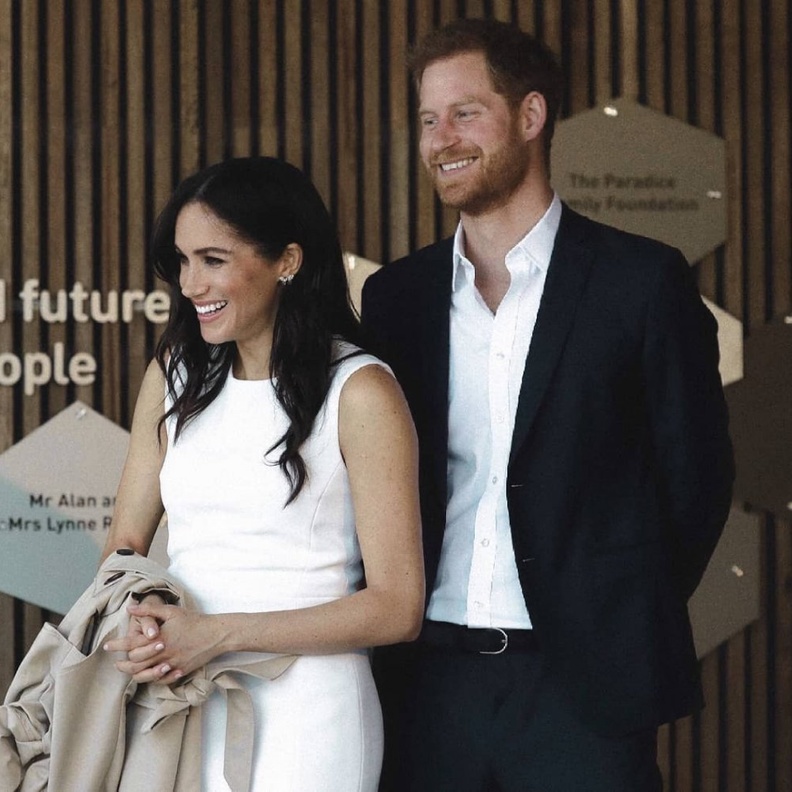 مصدر ميغان وهاري اتفقا على صفقات تجارية قبل انسحابهما من الحياة الملكية